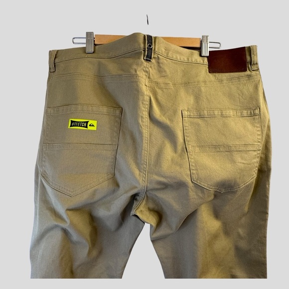 Quicksilver Men’s Pants 38 Khaki Pants - Picture 13 of 16